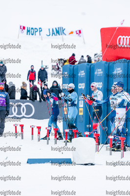 11.12.2021, xljkx, Cross Country FIS World Cup Davos, Men Sprint Final, v.l. Lucas Chanavat (France), Roman Schaad (Switzerland), Valerio Grond (Switzerland), Anton Persson (Sweden), Even Northug (Norway)  / 