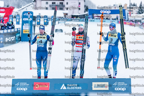 11.12.2021, xljkx, Cross Country FIS World Cup Davos, Women Sprint Final, v.l. Nadine Faehndrich (Switzerland), Maja Dahlqvist (Sweden), Anamarija Lampic (Slovenia)  / 