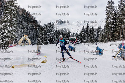 12.12.2021, xljkx, Cross Country FIS World Cup Davos, 15km Men, v.l. Mikayel Mikayelyan (Armenia)  / 