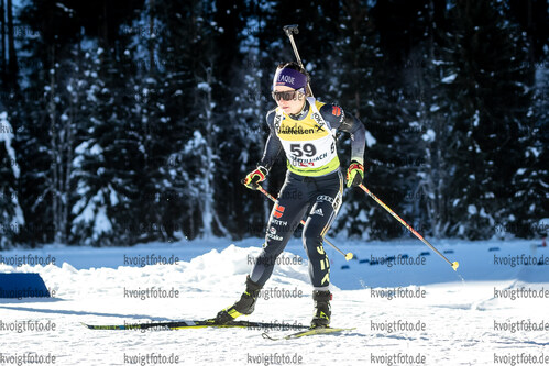 16.12.2021, xlukx, Biathlon IBU Cup Obertilliach, Individual Women, v.l. Marion Wiesensarter (Germany)  / 