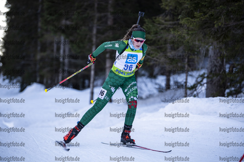 18.12.2021, xsoex, Biathlon Alpencup Pokljuka, Sprint Women, v.l. Helena Petter (Germany)  / 