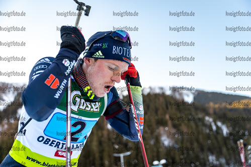 19.12.2021, xlukx, Biathlon IBU Cup Obertilliach, Mixed Relay, v.l. Lucas Fratzscher (GER)  / Lucas Fratzscher of Germany