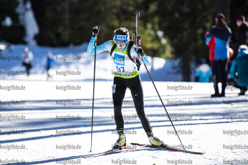 19.12.2021, xsoex, Biathlon Alpencup Pokljuka, Sprint Women, v.l. Emily Schumann (Germany)  / 