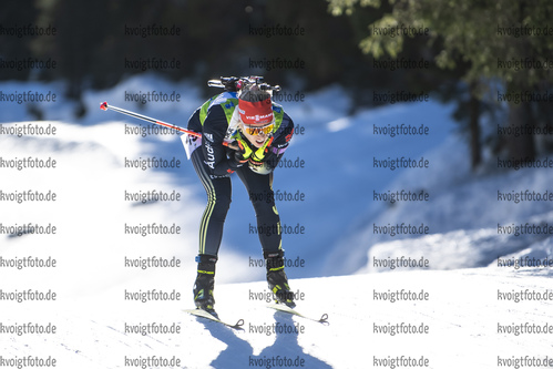 19.12.2021, xsoex, Biathlon Alpencup Pokljuka, Sprint Women, v.l. Karolin Horchler (Germany)  / 