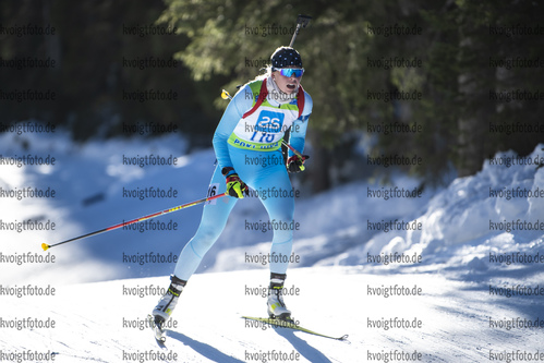 19.12.2021, xsoex, Biathlon Alpencup Pokljuka, Sprint Women, v.l. Jennifer Muenzner (Germany)  / 