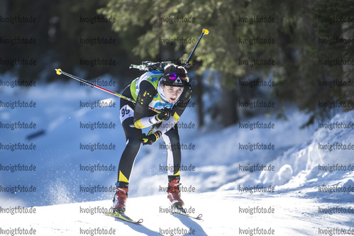 19.12.2021, xsoex, Biathlon Alpencup Pokljuka, Sprint Women, v.l. Emilie Marie Behringer (Germany)  / 