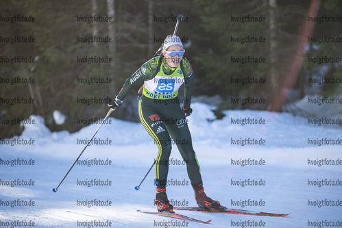 19.12.2021, xsoex, Biathlon Alpencup Pokljuka, Sprint Women, v.l. Hannah Schlickum (Germany)  / 