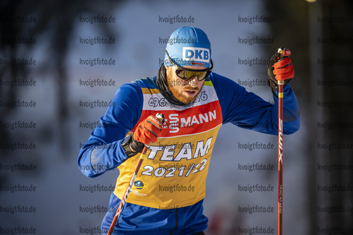 06.01.2022, xkvx, Biathlon IBU World Cup Oberhof, Training Women and Men, v.l. Ski Technician Sebastian Hopf (Germany) in aktion / in action competes