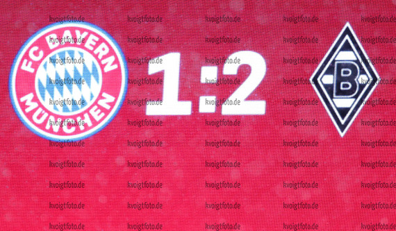 07.01.2022, xabx, Fussball 1.Bundesliga, FC Bayern Muenchen - Borussia Moenchengladbach emspor, v.l. 
Anzeigetafel mit der Ergebnis

(DFL/DFB REGULATIONS PROHIBIT ANY USE OF PHOTOGRAPHS as IMAGE SEQUENCES and/or QUASI-VIDEO) 