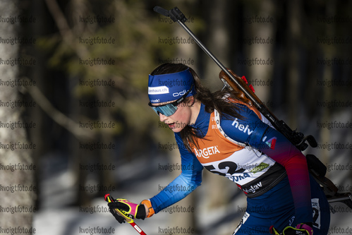 13.01.2022, xsoex, Biathlon IBU Junior Cup Pokljuka, Sprint Women, v.l. Marlene Sophie Perren (Switzerland) in aktion / in action competes