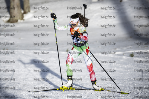 13.01.2022, xsoex, Biathlon IBU Junior Cup Pokljuka, Sprint Women, v.l. Vyara Cholakova (Bulgaria) in aktion / in action competes