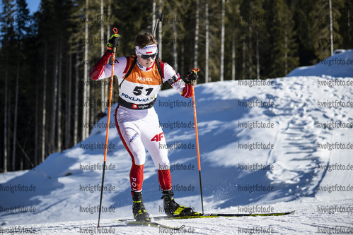 15.01.2022, xsoex, Biathlon IBU Junior Cup Pokljuka, Sprint Men, v.l. Hubert Matusik (Poland) in aktion / in action competes