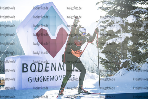 27.01.2022, xsoex, Biathlon IBU Open European Championships Arber, Training, v.l. Aasne Skrede (Norway) / Bodenmais Advertising / Werbung / Branding  / 