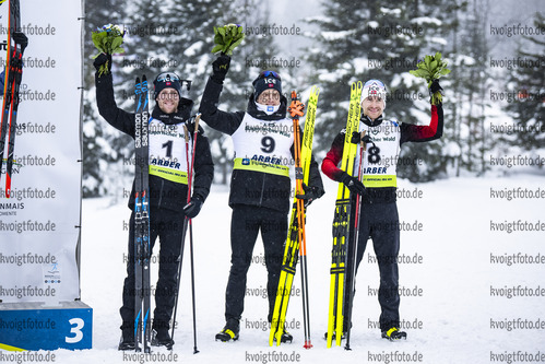29.01.2022, xsoex, Biathlon IBU Open European Championships Arber, Pursuit Men, v.l. Erlend Bjoentegaard (Norway), Johannes Dale (Norway), Haavard Gutuboe Bogetveit (Norway)  / 