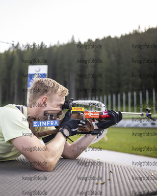 Pokljuka, Slowenien, 27.06.22: Roman Rees (Germany) in aktion am Schiessstand waehrend des Training am 27. June  2022 in Pokljuka. (Foto von Kevin Voigt / VOIGT)

Pokljuka, Slovenia, 27.06.22: Roman Rees (Germany) at the shooting range during the training at the June 27, 2022 in Pokljuka. (Photo by Kevin Voigt / VOIGT)