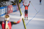22.12.2019, xkvx, Biathlon IBU Weltcup Le Grand Bornand, Verfolgung Damen, v.l. Ingrid Landmark Tandrevold (Norway) gewinnt die Silbermedaille / wins the silver medal