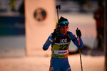 01.12.2021, xetx, Biathlon IBU Cup Sjusjoen, Super Sprint Women, v.l. Linda Zingerle (ITALY)  / 
