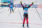 04.12.2021, xkvx, Biathlon IBU World Cup Oestersund, Pursuit Women, v.l. Marte Olsbu Roeiseland (Norway) gewinnt die Goldmedaille / wins the gold medal