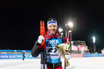 05.12.2021, xkvx, Biathlon IBU World Cup Oestersund, Pursuit Men, v.l. Simon Eder (Austria) nach der Siegerehrung / after the medal ceremony