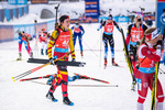 12.12.2021, xkvx, Biathlon IBU World Cup Hochfilzen, Pursuit Women, v.l. Lotte Lie (Belgium) im Ziel / at the finish