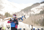 15.12.2021, xkvx, Biathlon IBU World Cup Le Grand Bornand, Training Women and Men, v.l. Johannes Thingnes Boe (Norway) in aktion am Schiessstand / at the shooting range