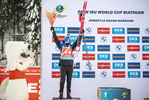 16.12.2021, xkvx, Biathlon IBU World Cup Le Grand Bornand, Sprint Women, v.l. Anais Bescond (France) bei der Siegerehrung / at the medal ceremony