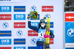 16.01.2022, xkvx, Biathlon IBU World Cup Ruhpolding, Pursuit Women, v.l. Hanna Oeberg (Sweden) bei der Siegerehrung / at the medal ceremony