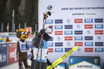 22.01.2022, xkvx, Biathlon IBU World Cup Anterselva, Mass Start Men, v.l. Johannes Thingnes Boe (Norway) bei der Siegerehrung / at the medal ceremony