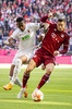 09.04.2022, Fussball, 1.Bundesliga, FC Bayern Muenchen - FC Augsburg, v.l. Reece Oxford (FC Augsburg), Robert Lewandowski (FC Bayern Muenchen)