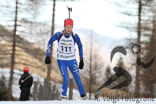 18.12.2015, xkvx, Wintersport, Biathlon Alpencup Martell, Sprint v.l. ZIMMER Marie