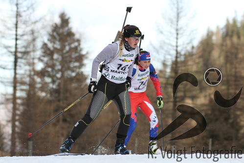 18.12.2015, xkvx, Wintersport, Biathlon Alpencup Martell, Sprint v.l. SULZBACHER Kristina