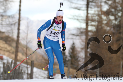 18.12.2015, xkvx, Wintersport, Biathlon Alpencup Martell, Sprint v.l. RATHKE Laura