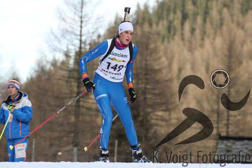 18.12.2015, xkvx, Wintersport, Biathlon Alpencup Martell, Sprint v.l. RATHKE Laura