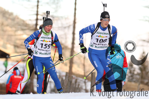 19.12.2015, xkvx, Wintersport, Biathlon Alpencup Martell, Sprint v.l. LIEBSCHER Magdalena, SIEMONEIT Anna