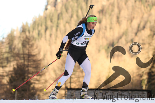19.12.2015, xkvx, Wintersport, Biathlon Alpencup Martell, Sprint v.l. WIRTH Jessica