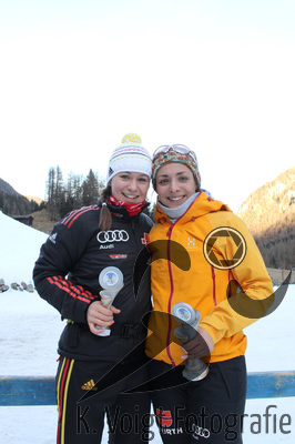 19.12.2015, xkvx, Wintersport, Biathlon Alpencup Martell, Sprint v.l. NEUNER Anna, WAGNER Sarah