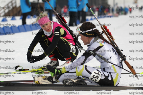 28.02.2016, xkvx, Wintersport, DSV Biathlon Deutschlandpokal Massenstart v.l. HERMANN Hanna-Michelle, BRAUN Mareike