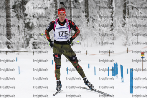 05.03.2016, xkvx, Wintersport, DSV Deutsche Jugend und Juniorenmeisterschaft, Sprint, v.l. HOLLANDT Florian