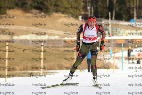 11.12.2016, xkvx, Wintersport, Biathlon IBU Junior Cup - Lenzerheide, Sprint v.l. STRASSBERGER Theresa Maria