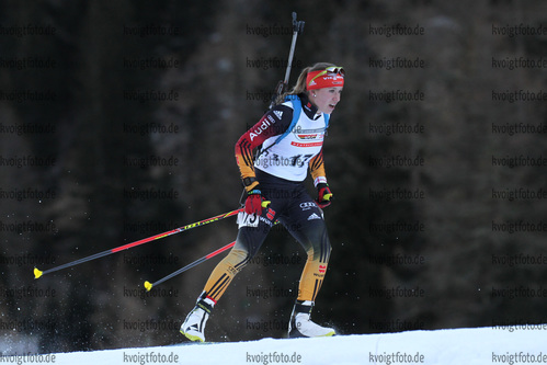 17.12.2016, xkvx, Wintersport, DSV Biathlon Deutschlandpokal Sprint v.l. SCHROETTER Christina