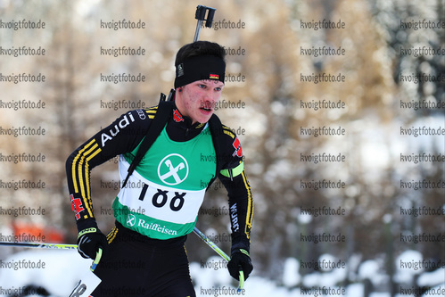 17.12.2017, xkvx, Wintersport, Alpencup - DSV Biathlon Deutschlandpokal v.l. HAMPE Tim
