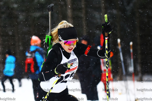 04.02.2018, xkvx, Wintersport, Alpencup - DSV Biathlon Deutschlandpokal - Oberhof, Sprint v.l. WOELKERLING Julia