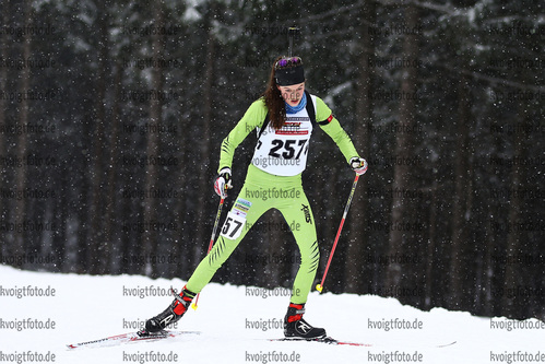 04.02.2018, xkvx, Wintersport, Alpencup - DSV Biathlon Deutschlandpokal - Oberhof, Sprint v.l. GERLACH Aenne