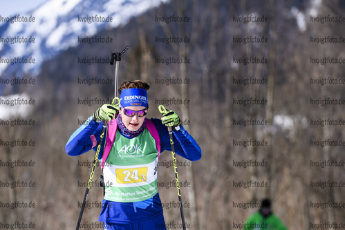 24.02.2019, xkvx, Biathlon, Deutsche Jugendmeisterschaft Kaltenbrunn, Staffel, v.l. ARTINGER Linda