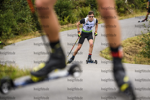 08.09.2019, xkvx, Biathlon, Deutsche Meisterschaften am Arber, Verfolgung Herren, v.l. Simon Gross