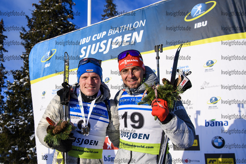 30.11.2019, xkvx, Biathlon IBU Sjusjoen, Sprint Herren, v.l. Lucas Fratzscher (Germany), Philipp Nawrath (Germany) bei der Siegerehrung / at the medals ceremony