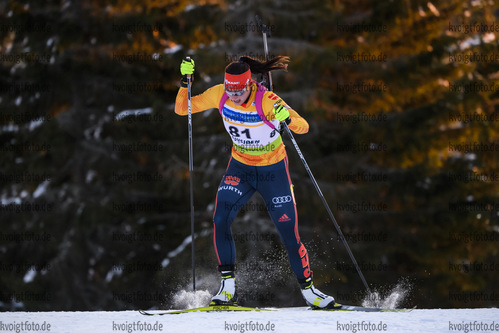 30.11.2019, xkvx, Biathlon IBU Sjusjoen, Sprint Frauen, v.l. Marie Heinrich (Germany) in aktion / in action competes