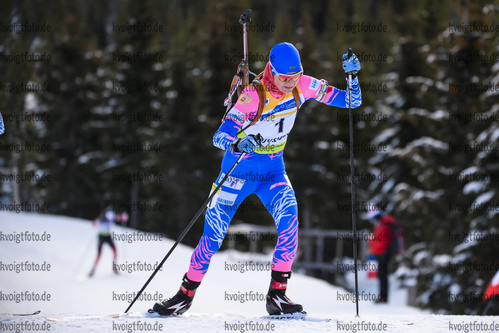 01.12.2019, xkvx, Biathlon IBU Cup Sjusjoen, Verfolgung Frauen, v.l. Irina Starykh (Russia) in aktion / in action competes