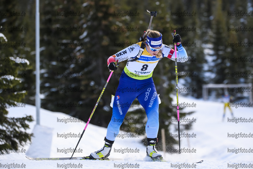 01.12.2019, xkvx, Biathlon IBU Cup Sjusjoen, Verfolgung Frauen, v.l. Irene Cadurisch (Switzerland) in aktion / in action competes