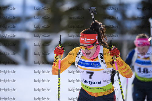 01.12.2019, xkvx, Biathlon IBU Cup Sjusjoen, Verfolgung Frauen, v.l. Juliane Fruehwirt (Germany) in aktion / in action competes